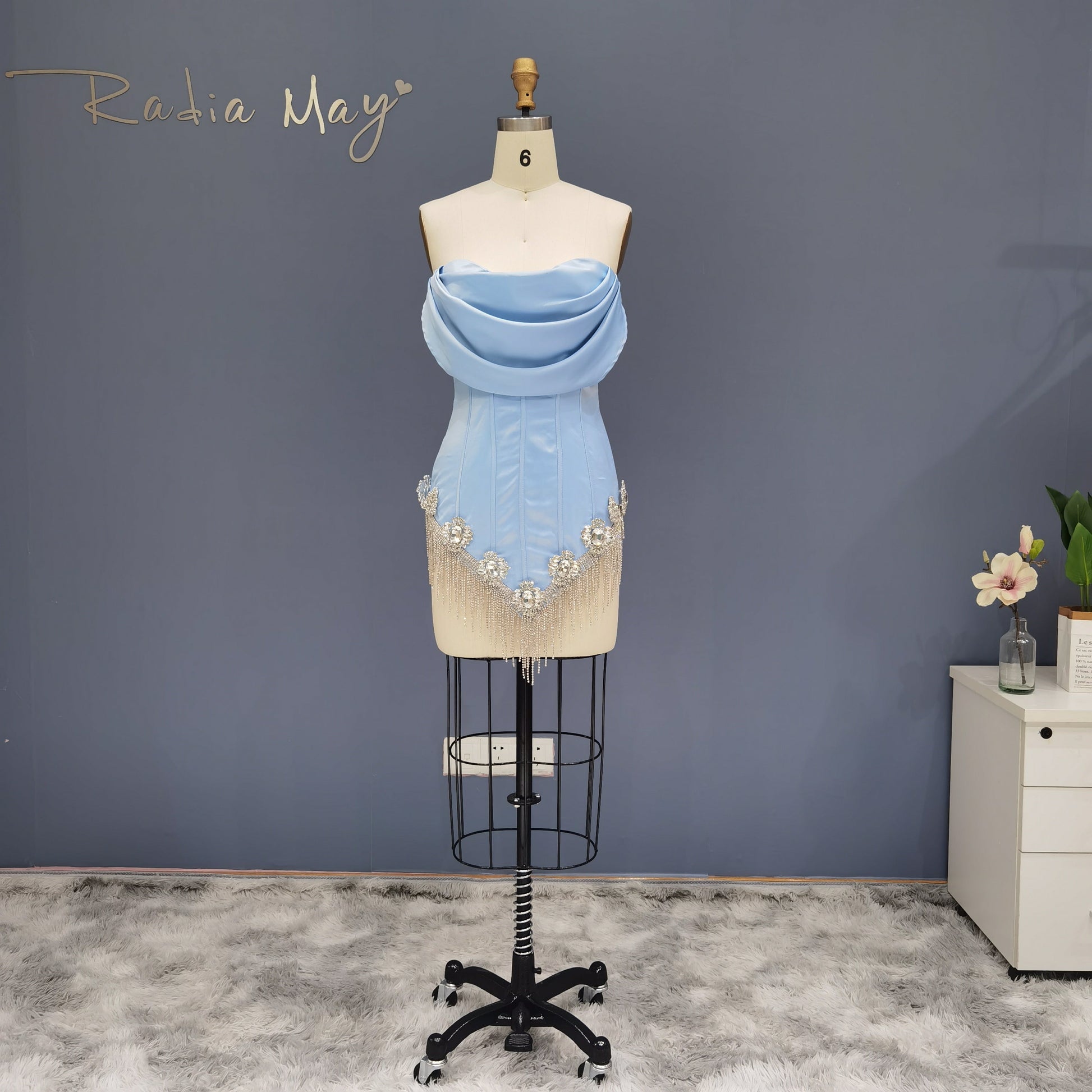 Luxury Crystal Tassel Strapless Blue Short Cocktail Dress RM010