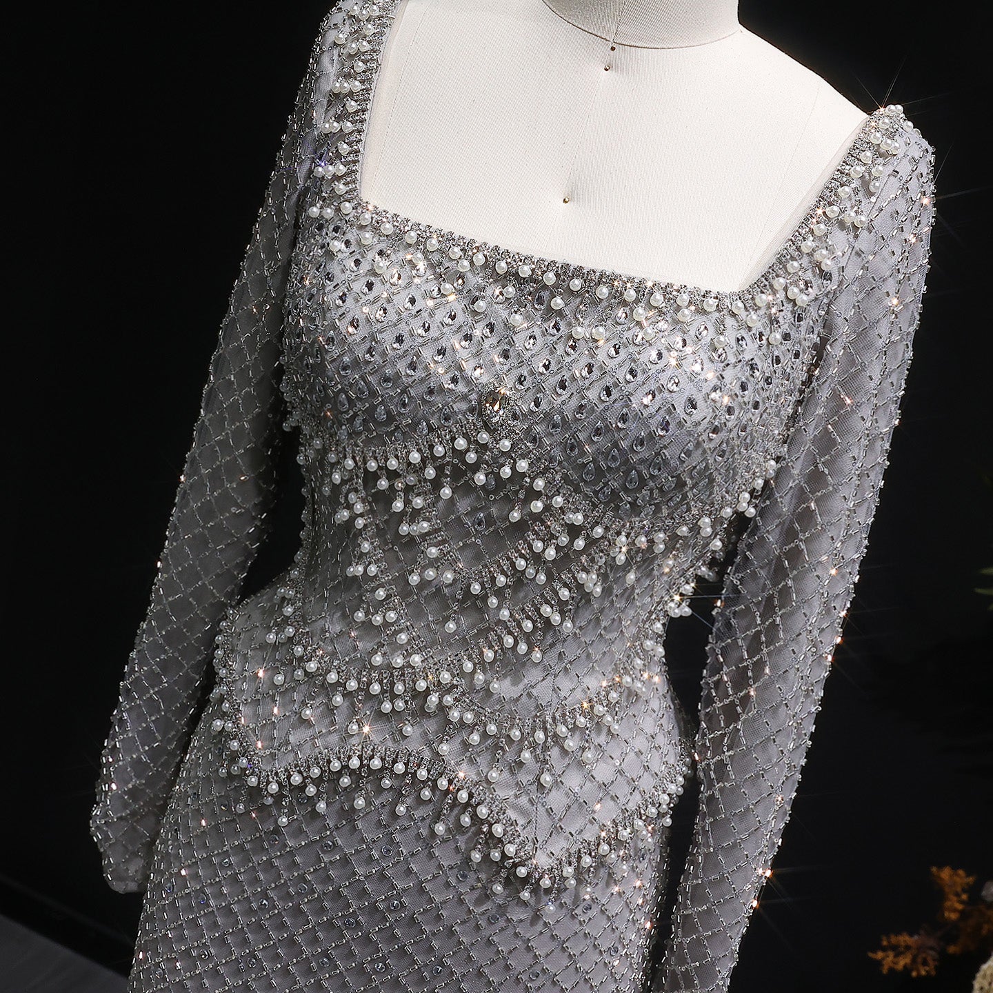 Luxury Dubai Gray Crystal Evening Dress with Long Sleeves SS633