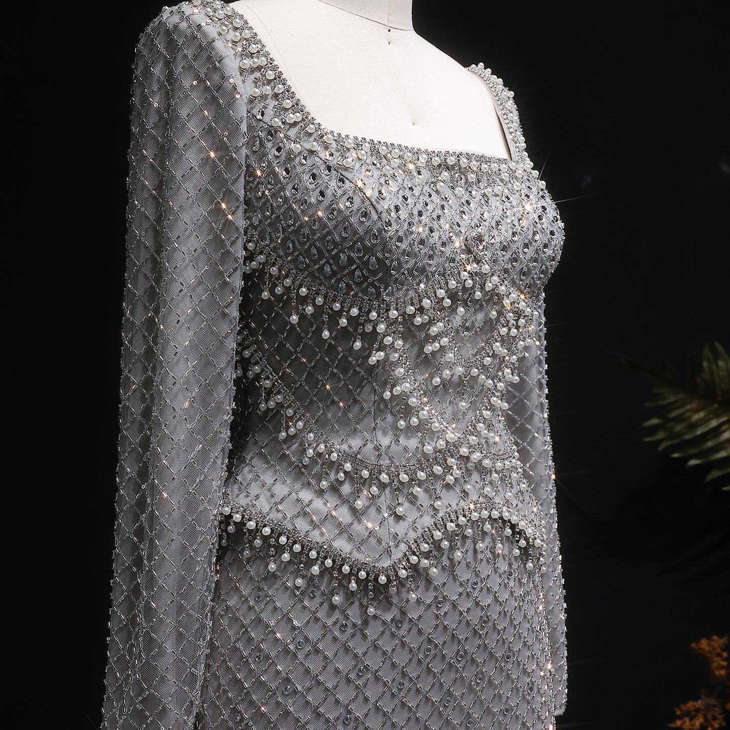 Luxury Dubai Gray Crystal Evening Dress with Long Sleeves SS633