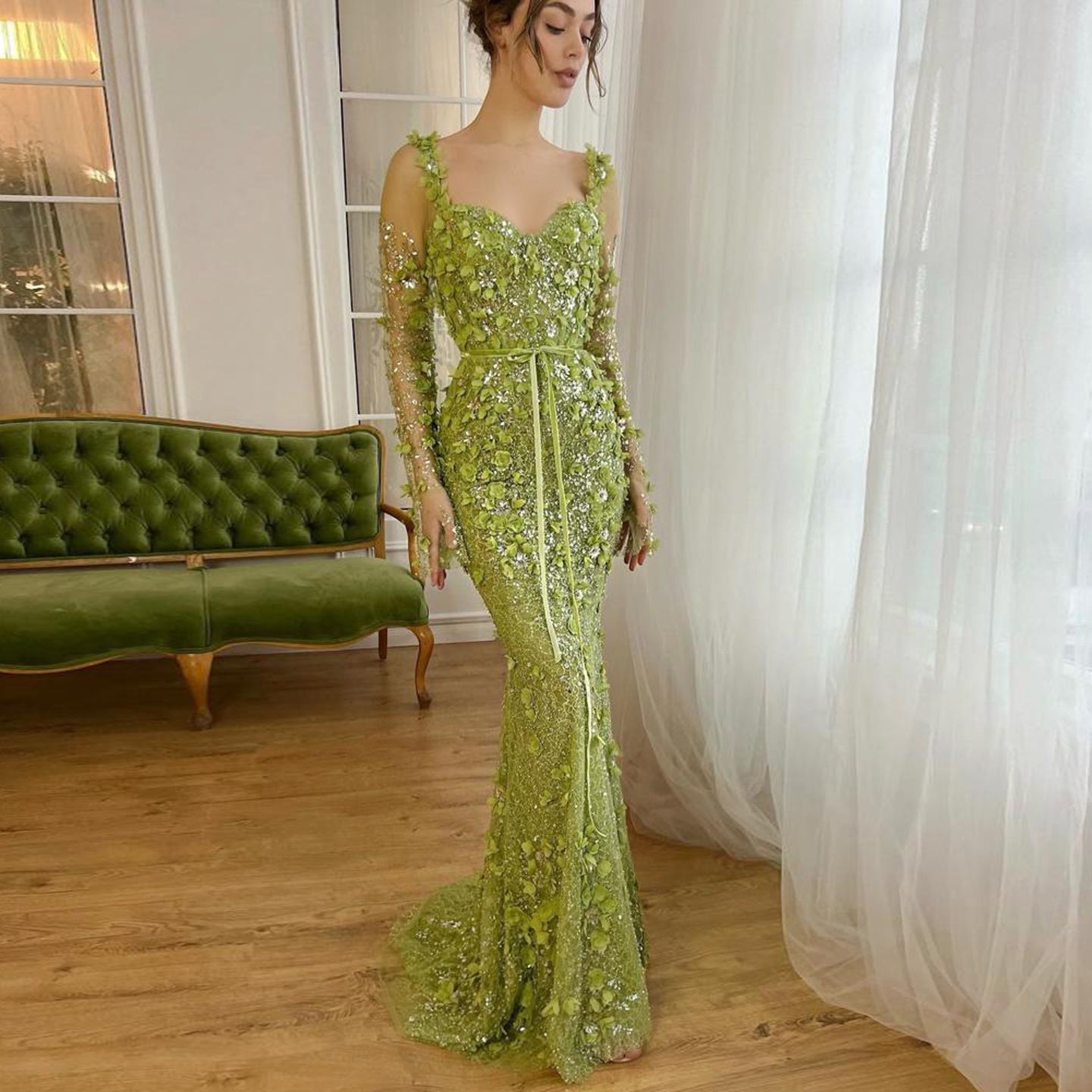 Luxury Green 3D Floral Evening Dress with Long Sleeves SS355