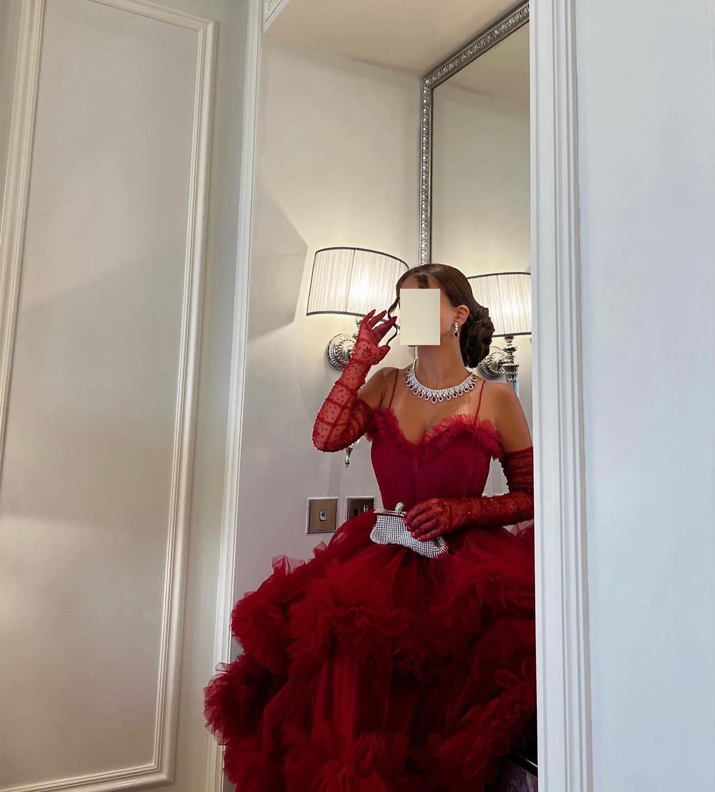 Burgundy Tulle Tiered Ruffles Evening Dresses with Gloves SS309