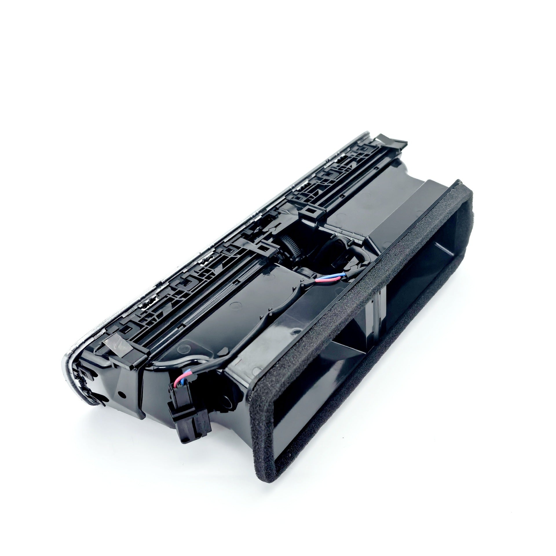 7db46f30-986f-4e9e-a32b-9b86f697b104