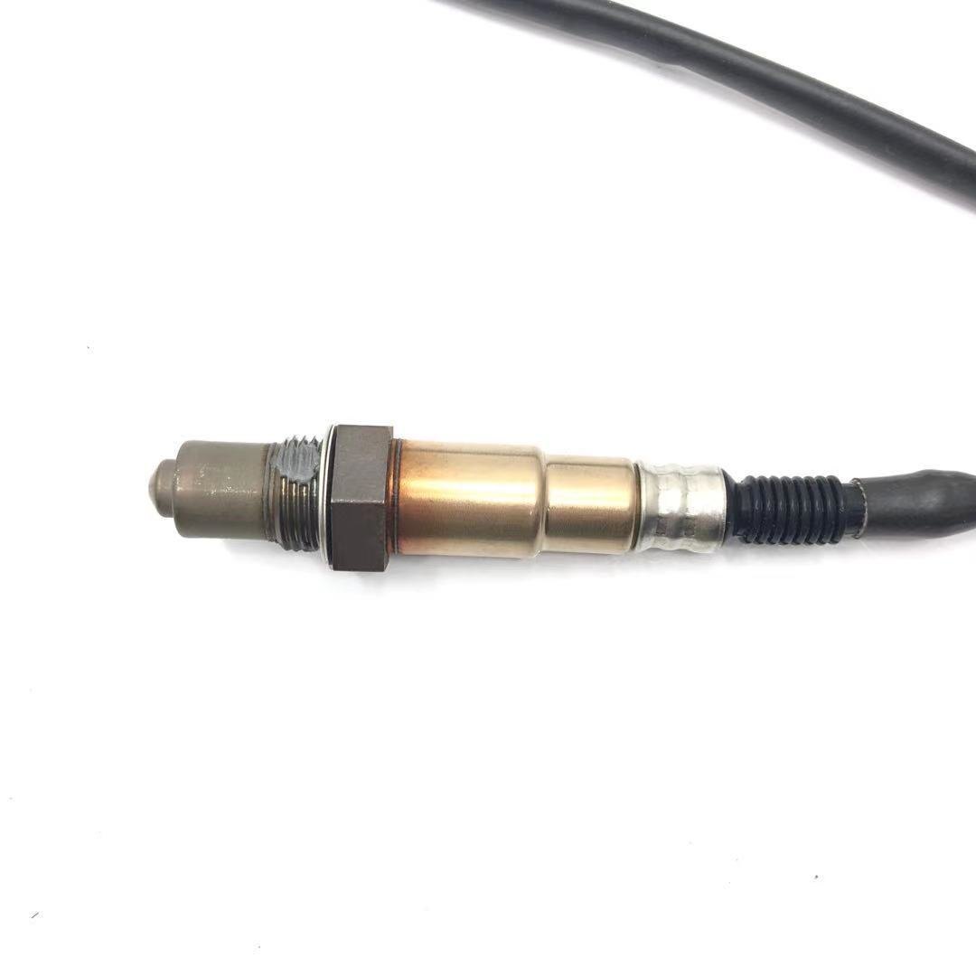 39210-2B140 OZA770-EE17 Oxygen Sensor