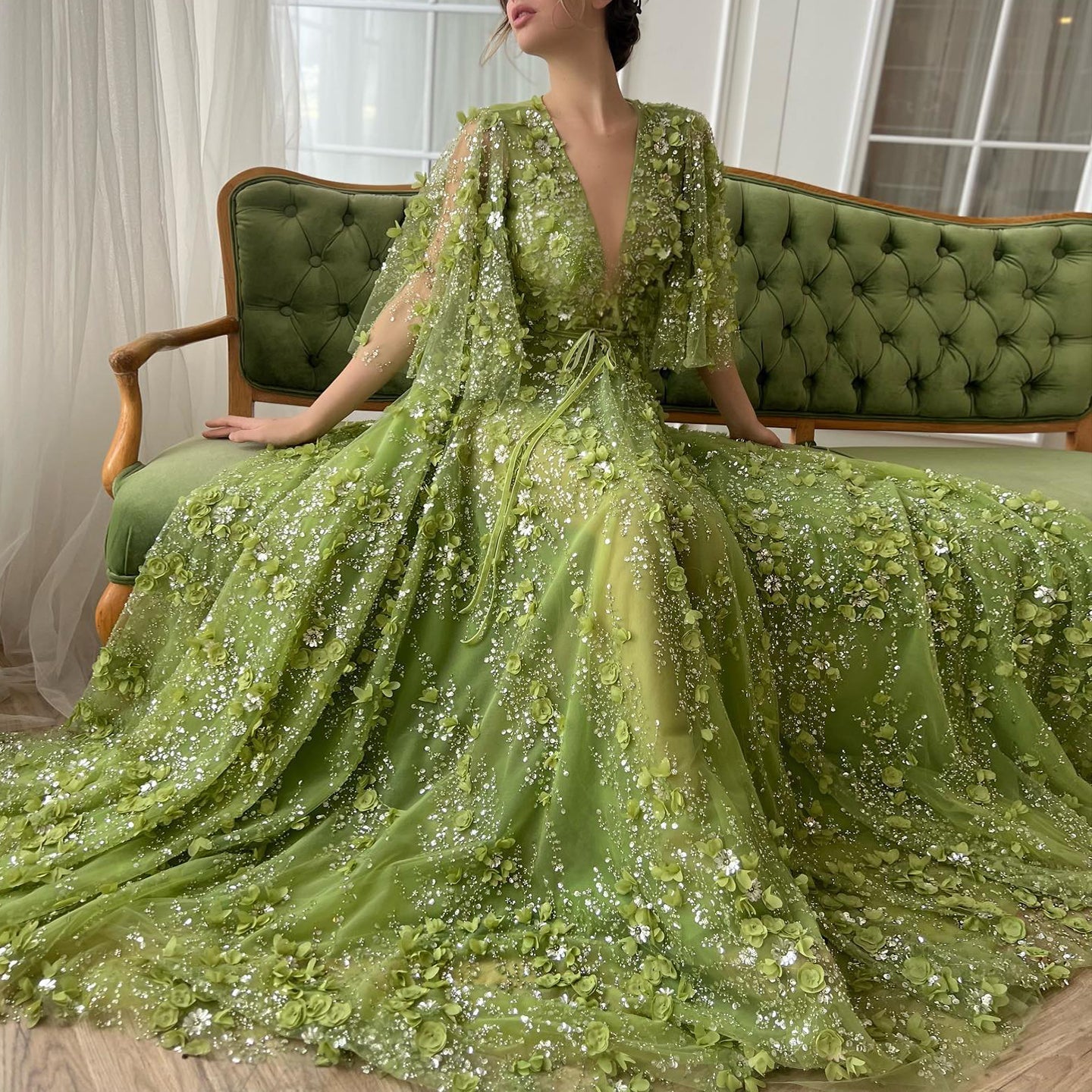 Sexy V-neck Green 3D Embroidered Flowers Evening Dress SS354